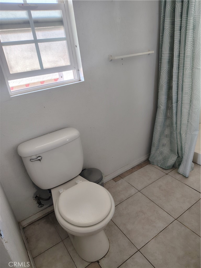 437 17th 8 Property Photo 7