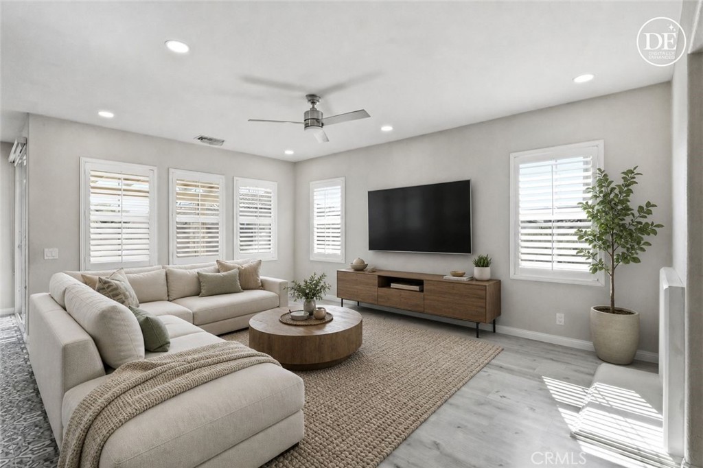 558 Calderone Property Photo 12