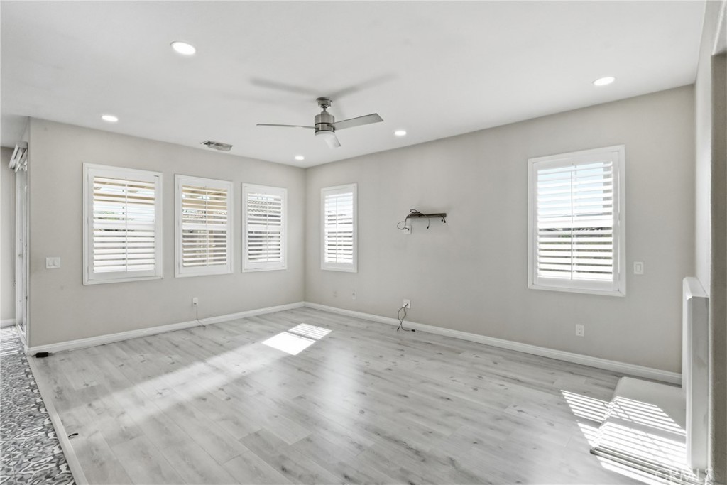558 Calderone Property Photo 15