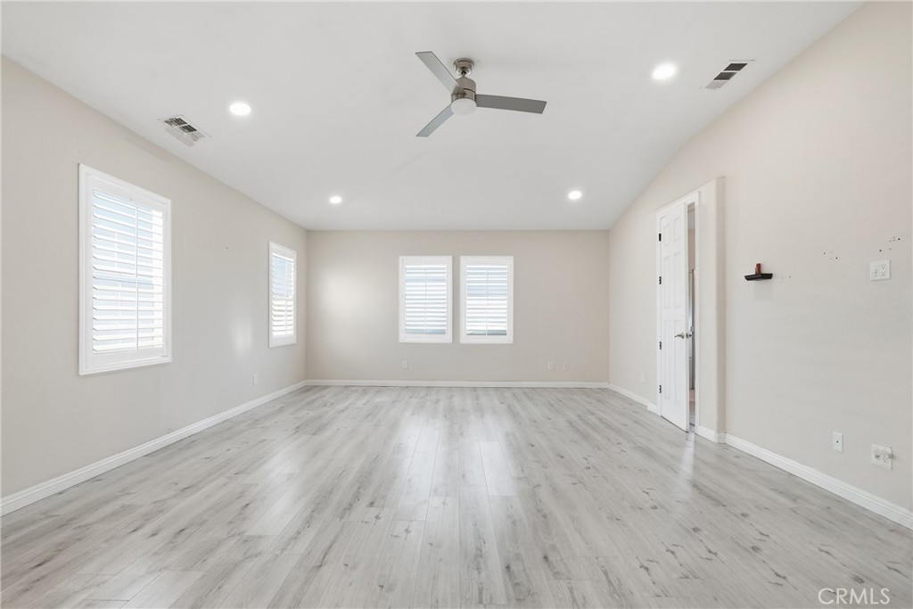 558 Calderone Property Photo 19