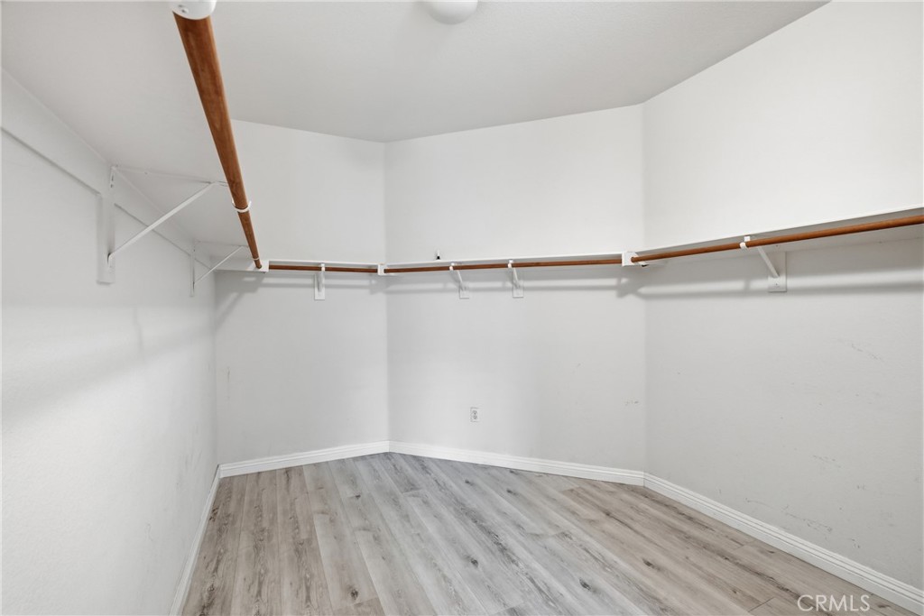 558 Calderone Property Photo 25