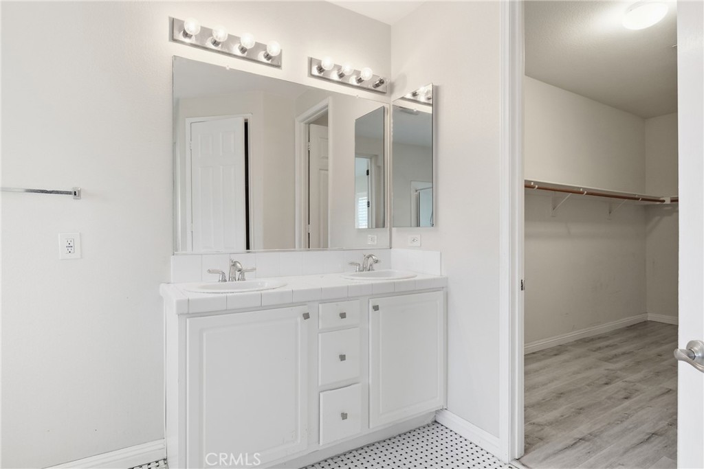 558 Calderone Property Photo 26