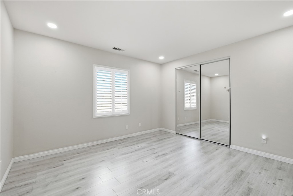 558 Calderone Property Photo 33