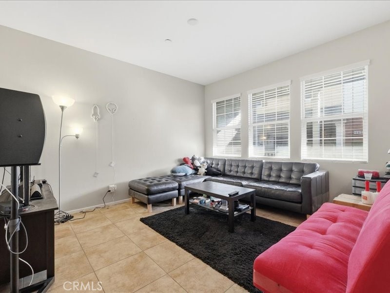 15903 Fountain Lane Property Photo 3