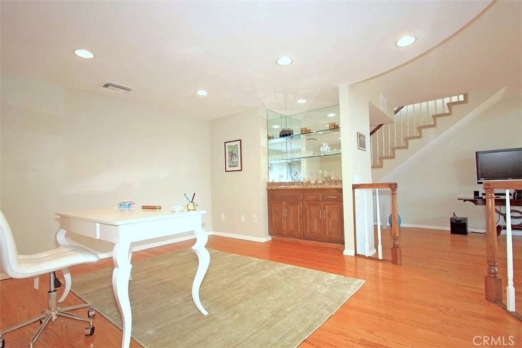 1415 Camden Avenue 405 Property Photo 4