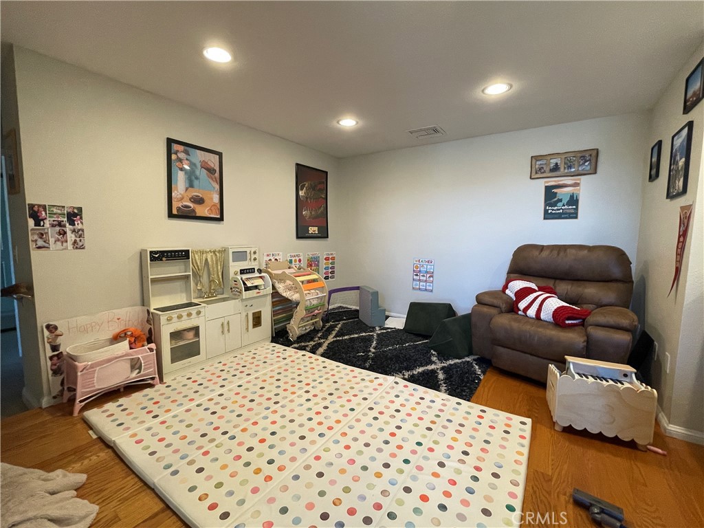 1415 Camden Avenue 405 Property Photo 5