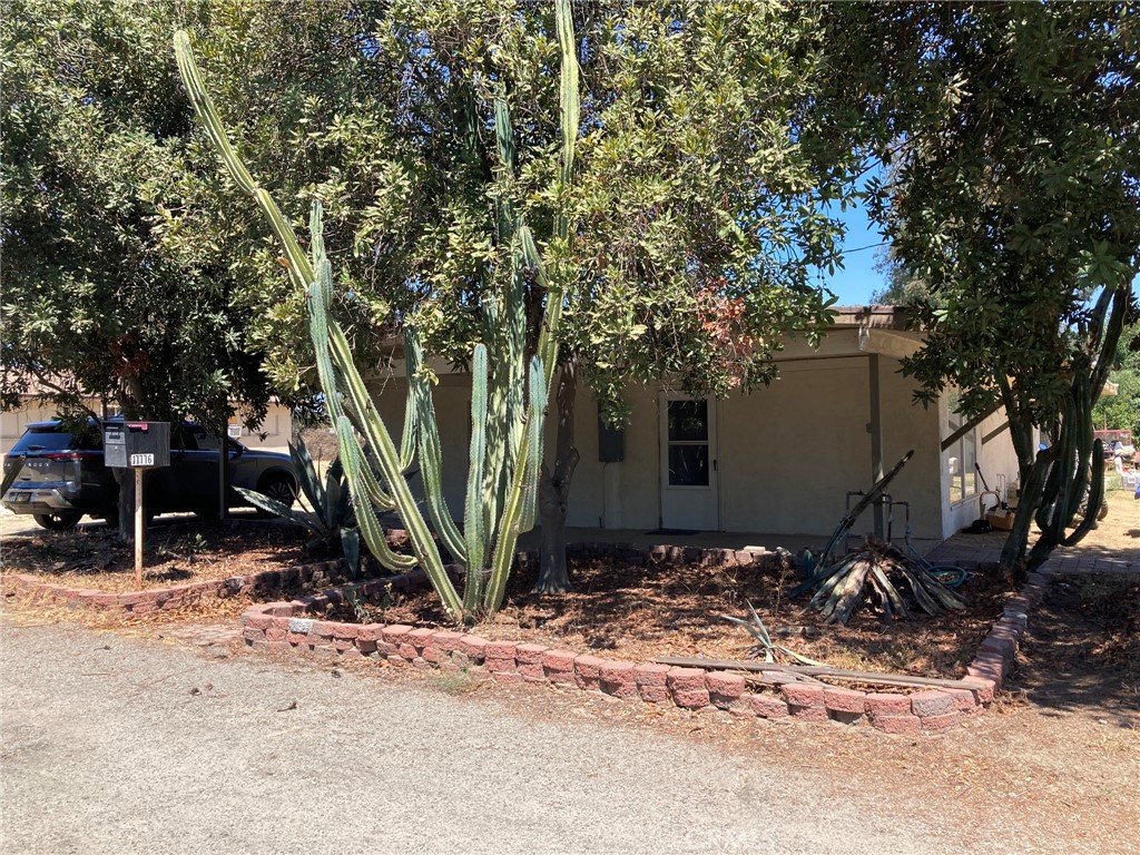 17776 Citron Avenue Property Photo 2