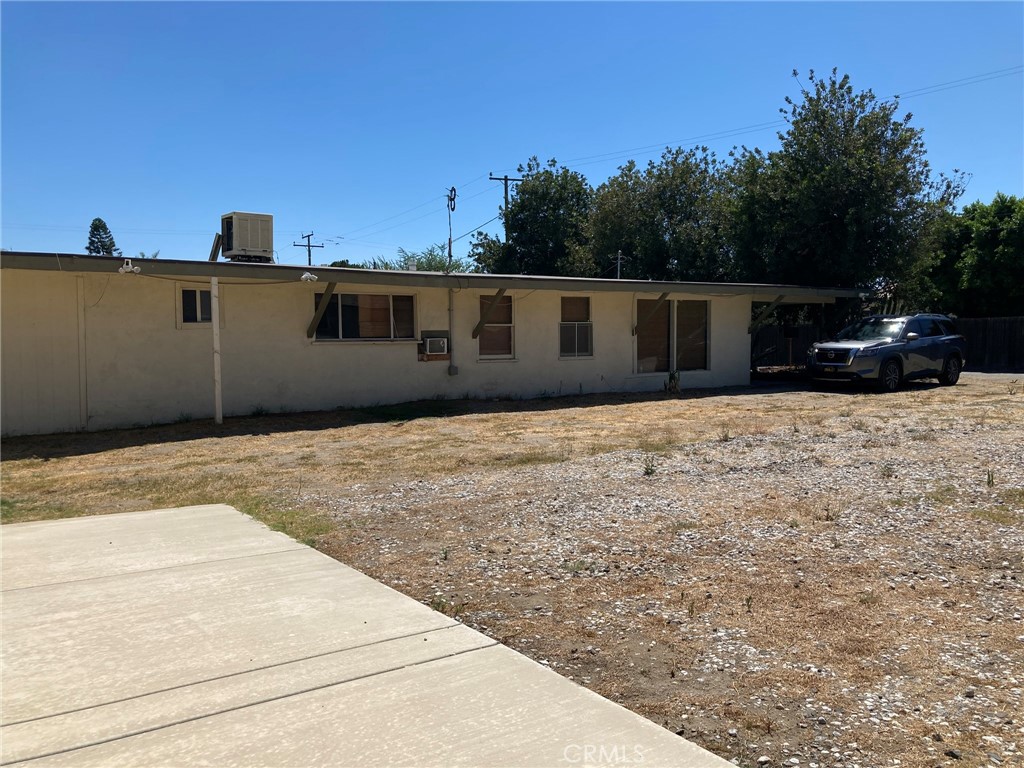 17776 Citron Avenue Property Photo 4