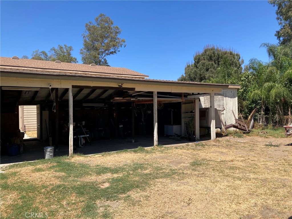 17776 Citron Avenue Property Photo 10