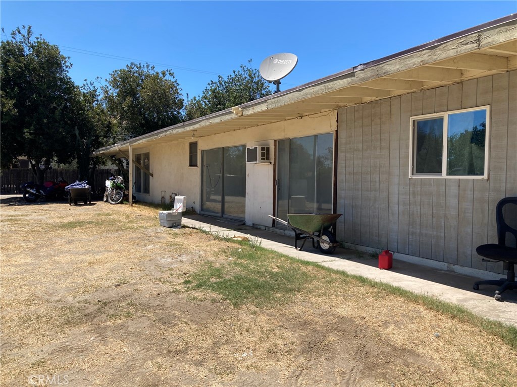 17776 Citron Avenue Property Photo 24