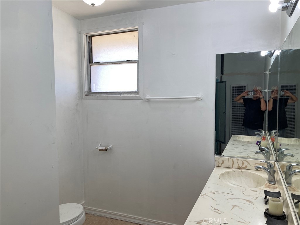 17776 Citron Avenue Property Photo 40