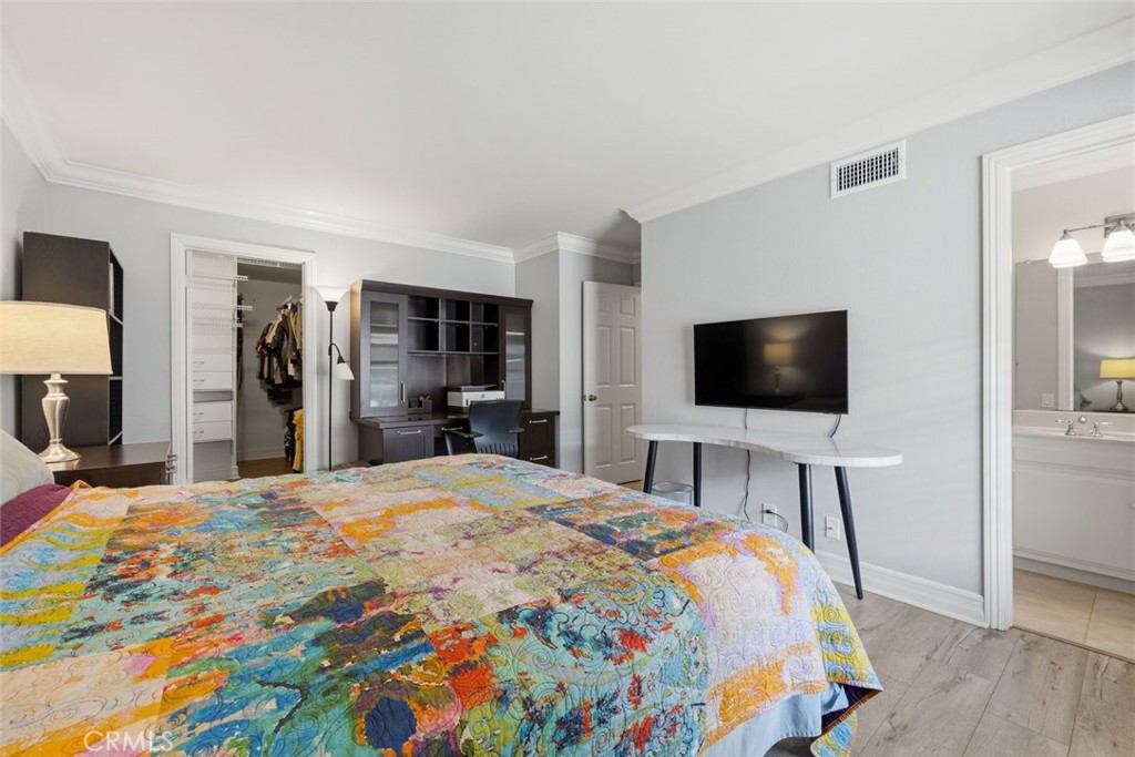 31584 Agoura Road 4 Property Photo 18