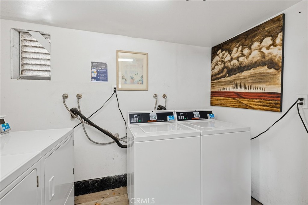 31584 Agoura Road 4 Property Photo 25