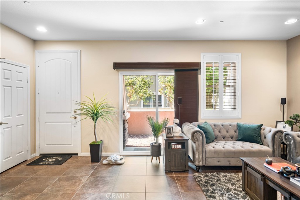 15843 Mcintosh Avenue Property Photo 8