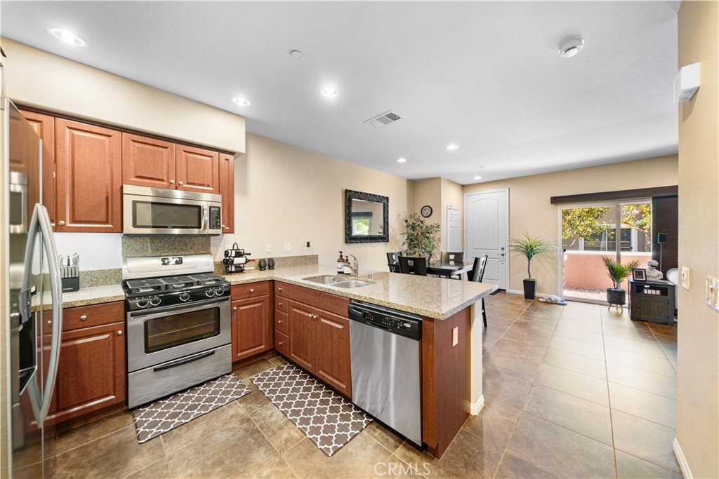 15843 Mcintosh Avenue Property Photo 15