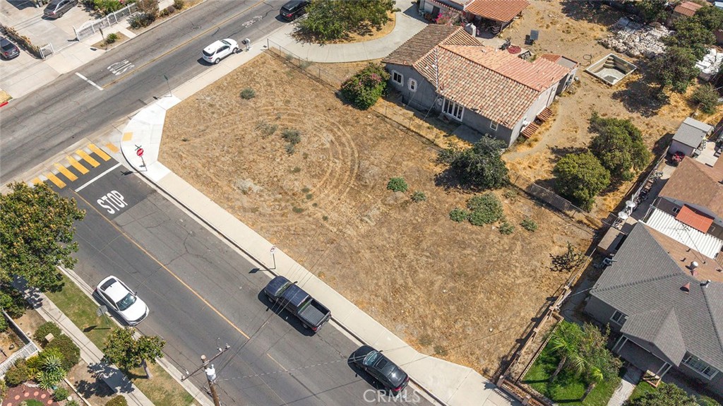 9860 Oleander Property Photo 7