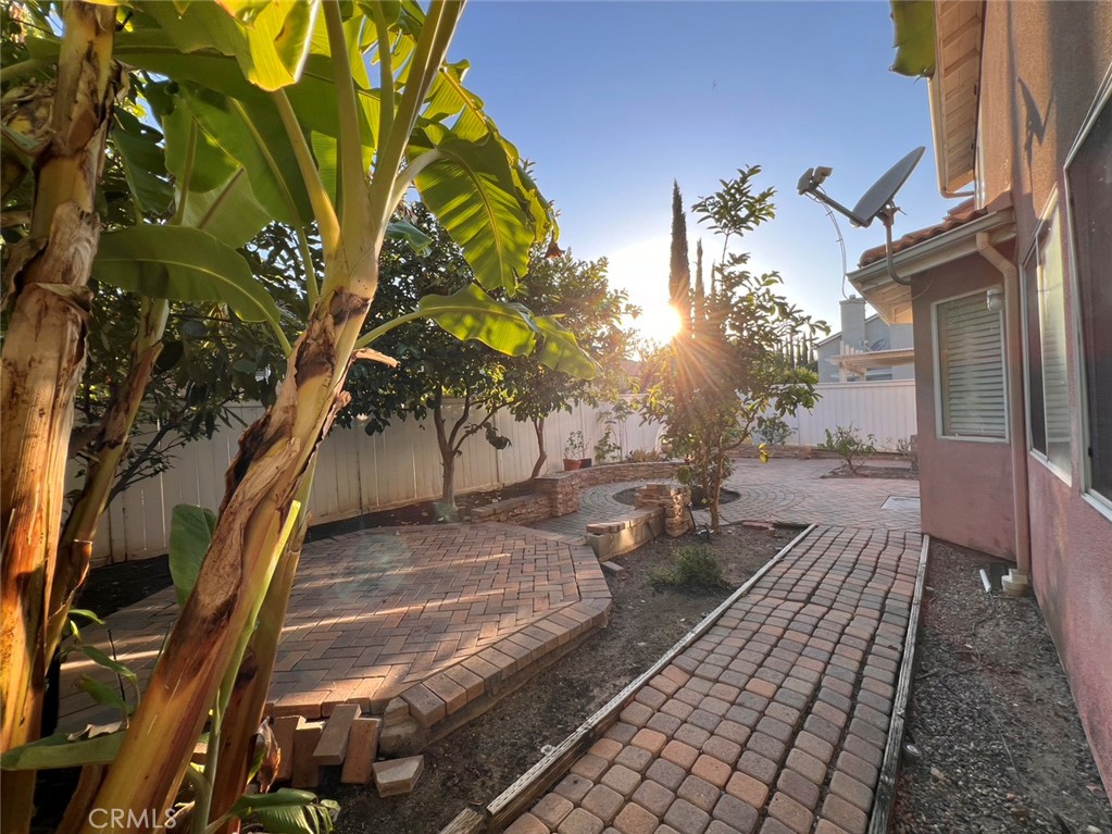 12 Granada Property Photo 36