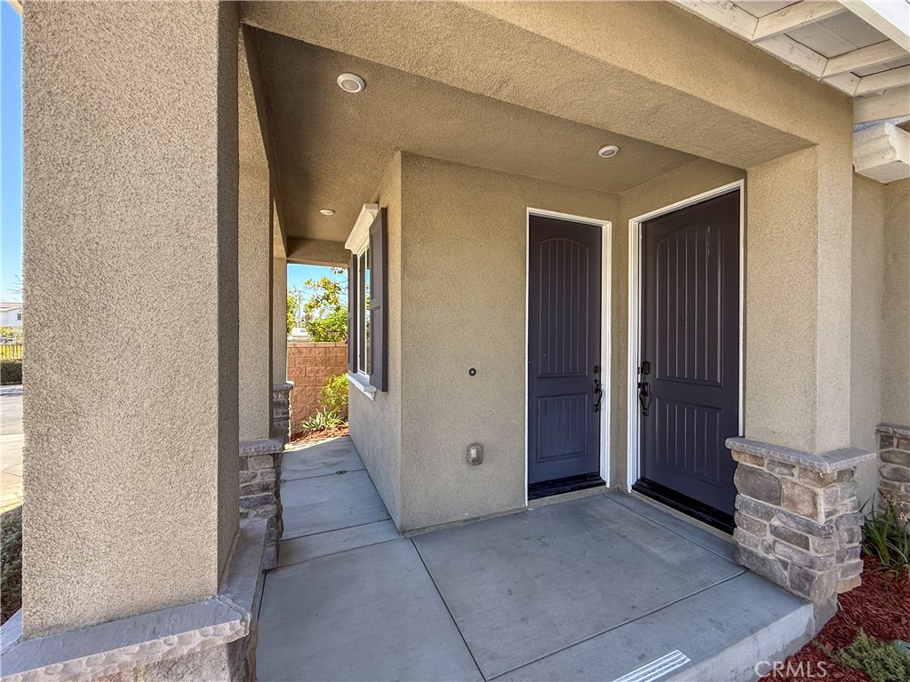 24927 Gulfstream Lane Property Photo 2