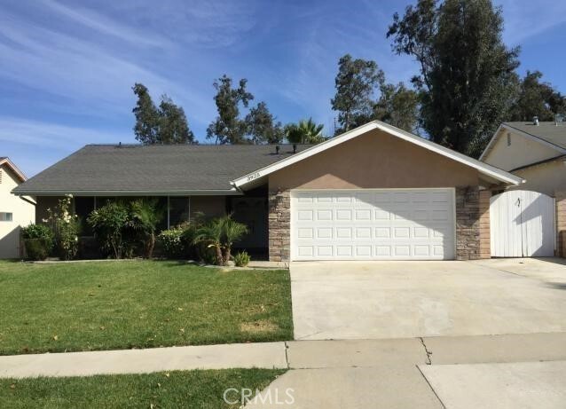 3925 Hickory Lane Property Photo 1