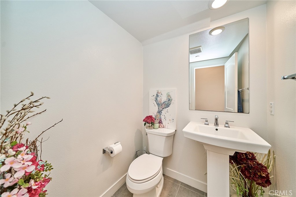 10526 Triple Crown Lane Property Photo 8