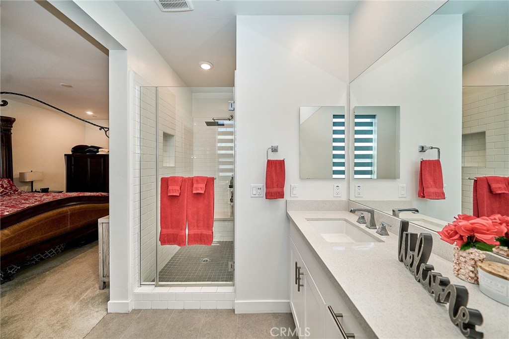 10526 Triple Crown Lane Property Photo 12