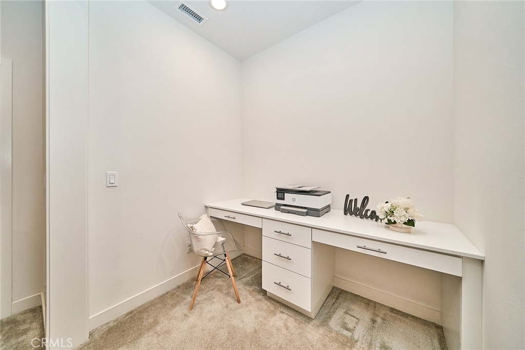 10526 Triple Crown Lane Property Photo 14