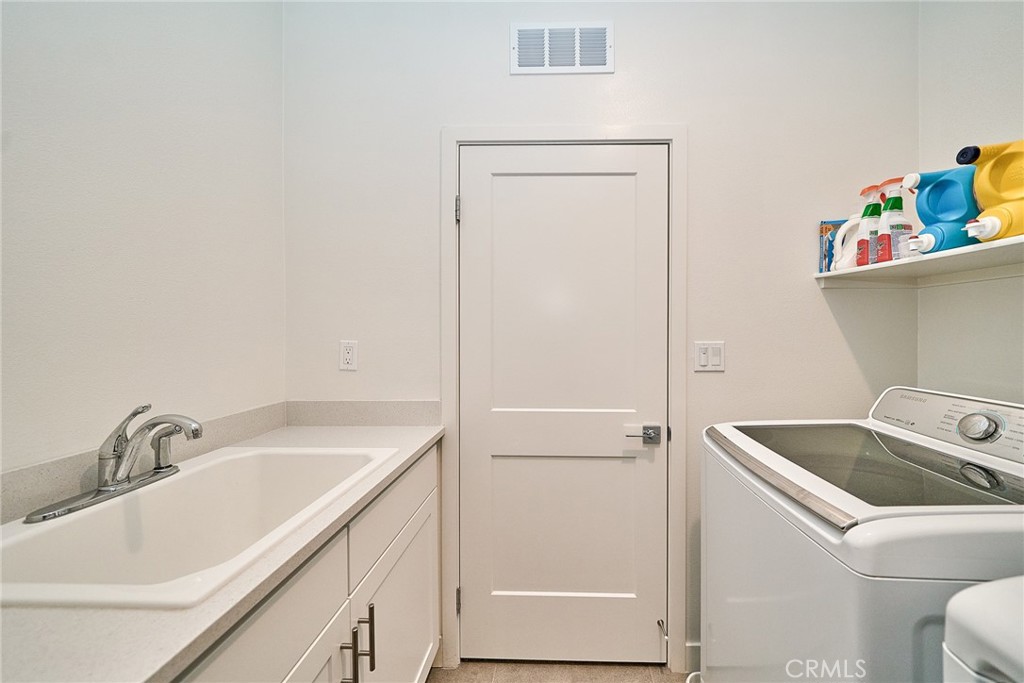 10526 Triple Crown Lane Property Photo 24