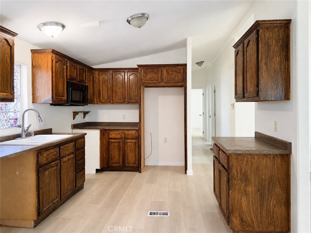 3067 Carl Property Photo 7