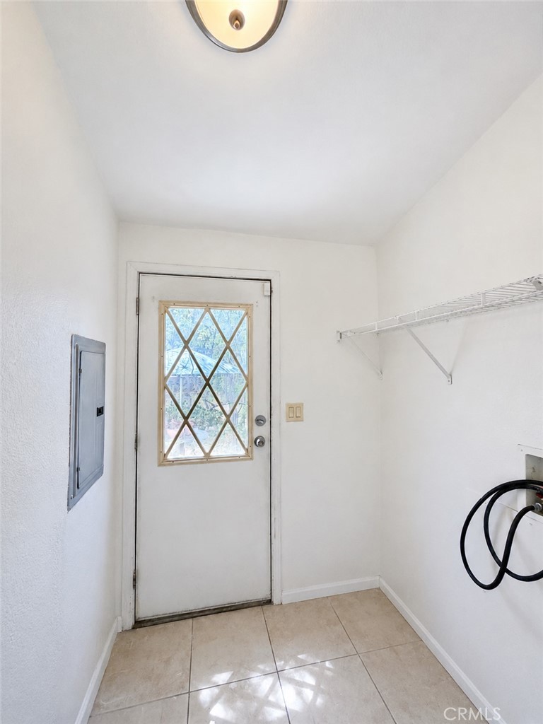 3067 Carl Property Photo 16