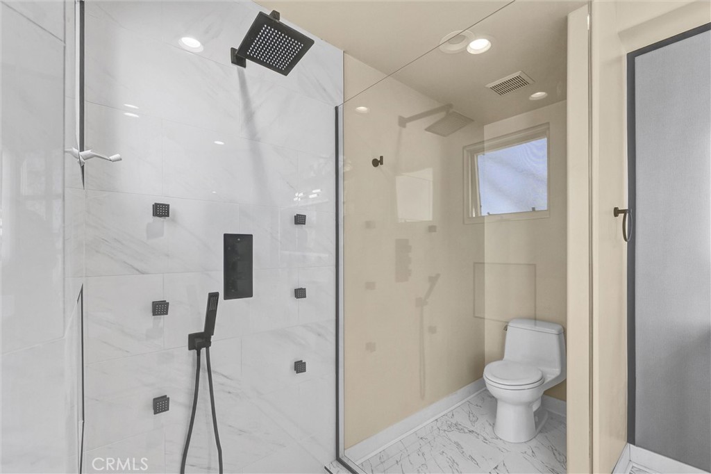 309 N Almont Drive Property Photo 23
