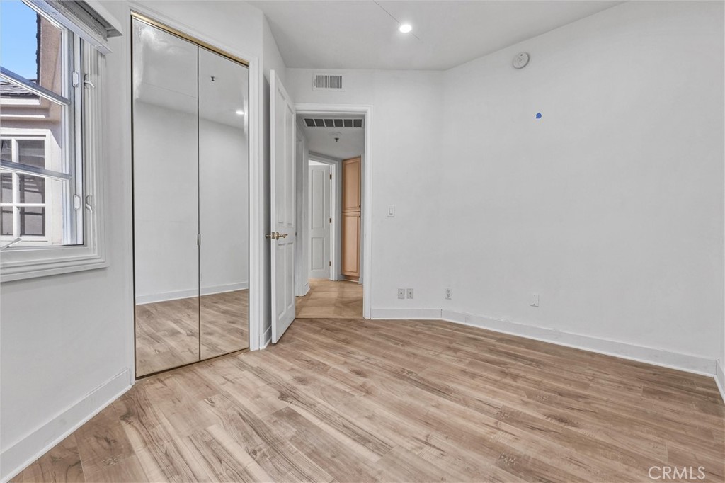 309 N Almont Drive Property Photo 27