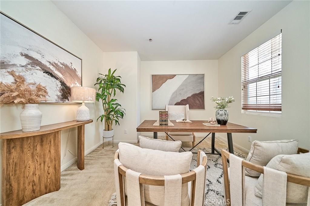 2876 E Via Terrano Property Photo 7