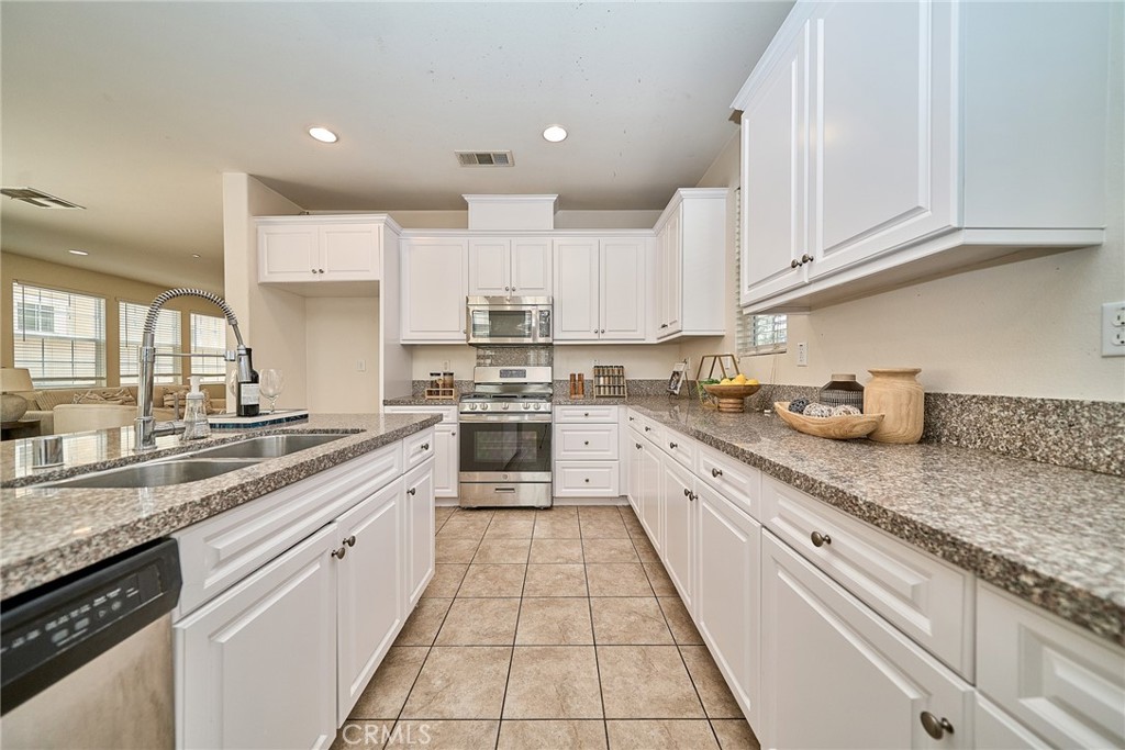 2876 E Via Terrano Property Photo 14