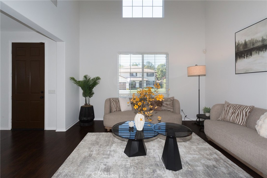 16843 Tamarind Court Property Photo 3