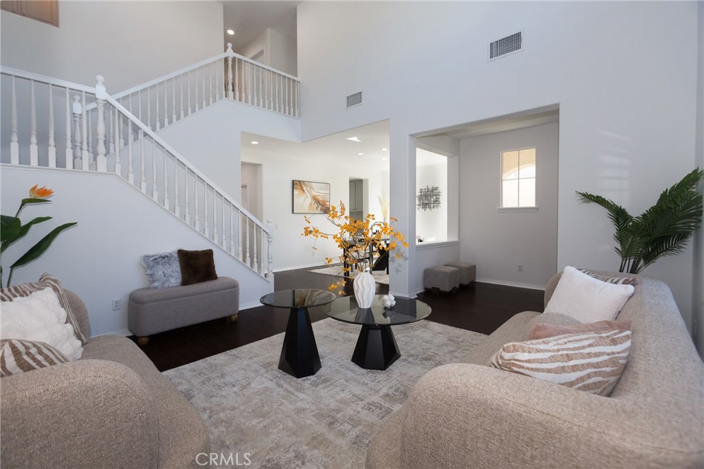 16843 Tamarind Court Property Photo 6