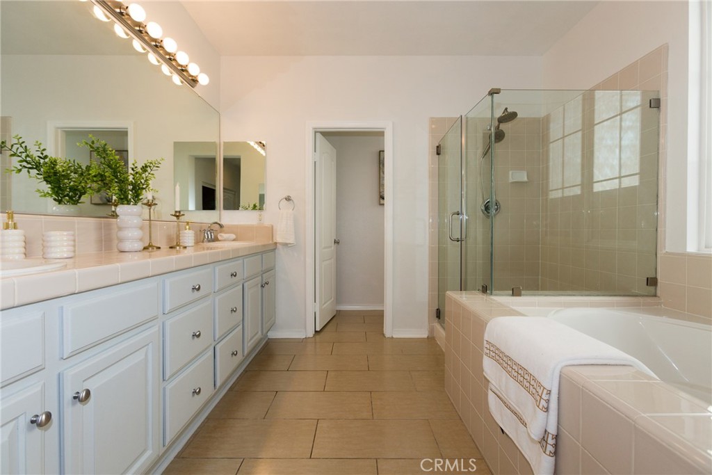 16843 Tamarind Court Property Photo 22