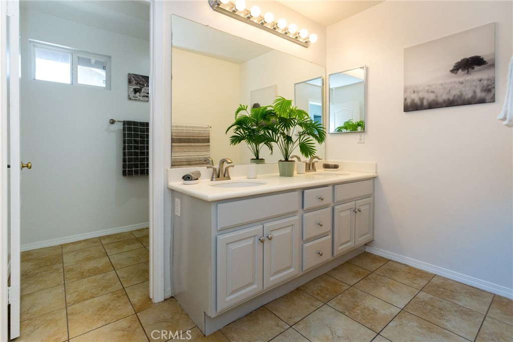 16843 Tamarind Court Property Photo 32