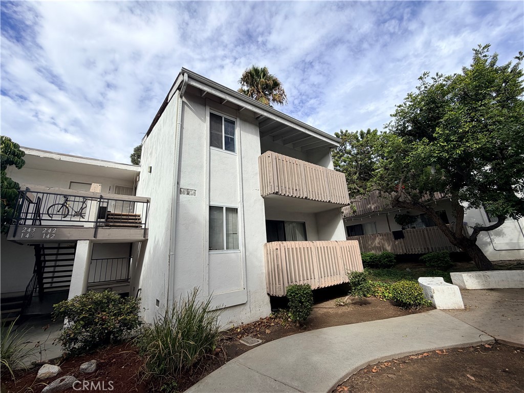 1661 Neil Armstrong 242 Property Photo 1