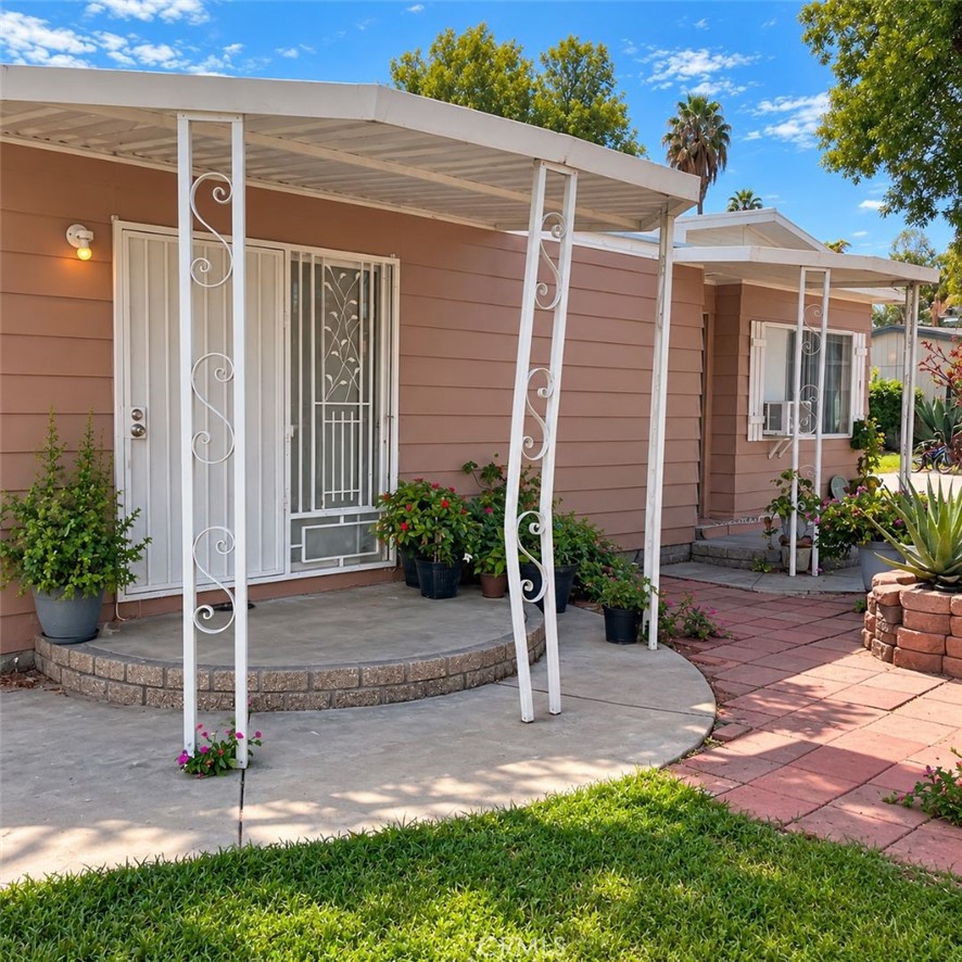 5800 Hamner 632 Property Photo 2