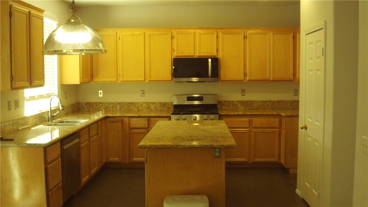 9089 Goldenrod Court Property Photo 8