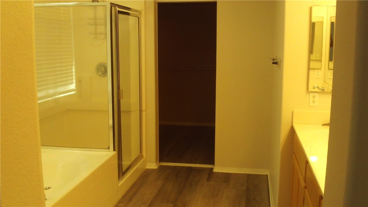 9089 Goldenrod Court Property Photo 16