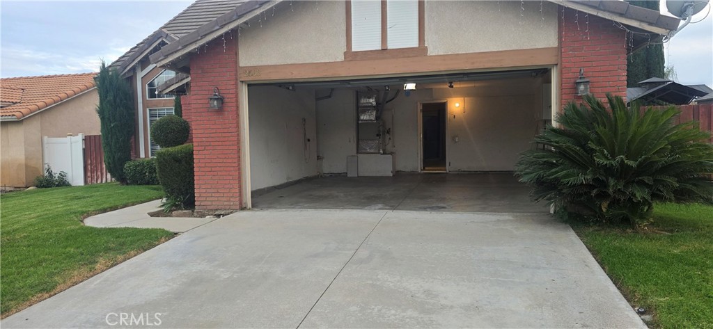 2633 W Loma Vista Drive Property Photo 5