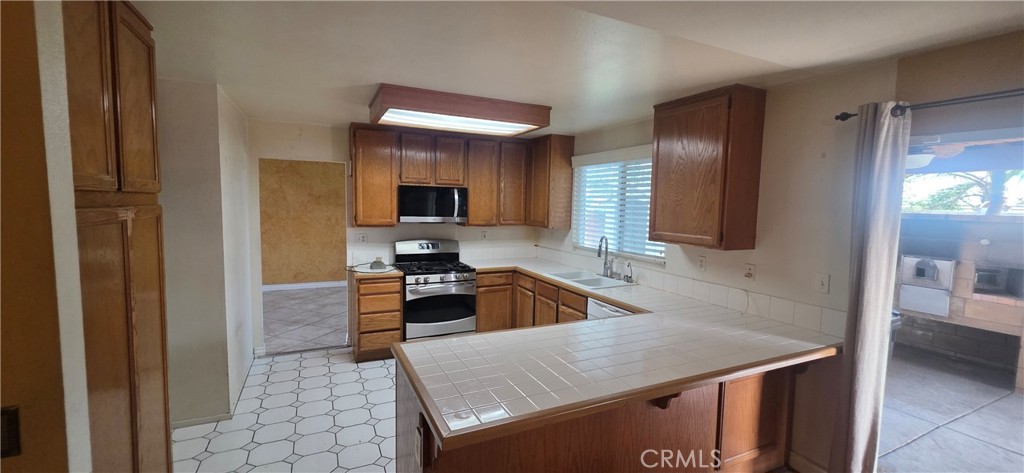 2633 W Loma Vista Drive Property Photo 8
