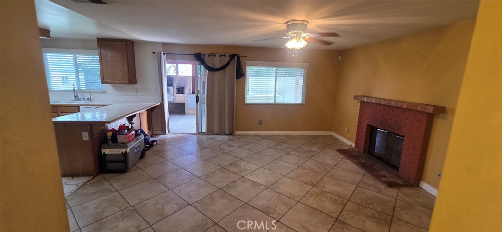 2633 W Loma Vista Drive Property Photo 9