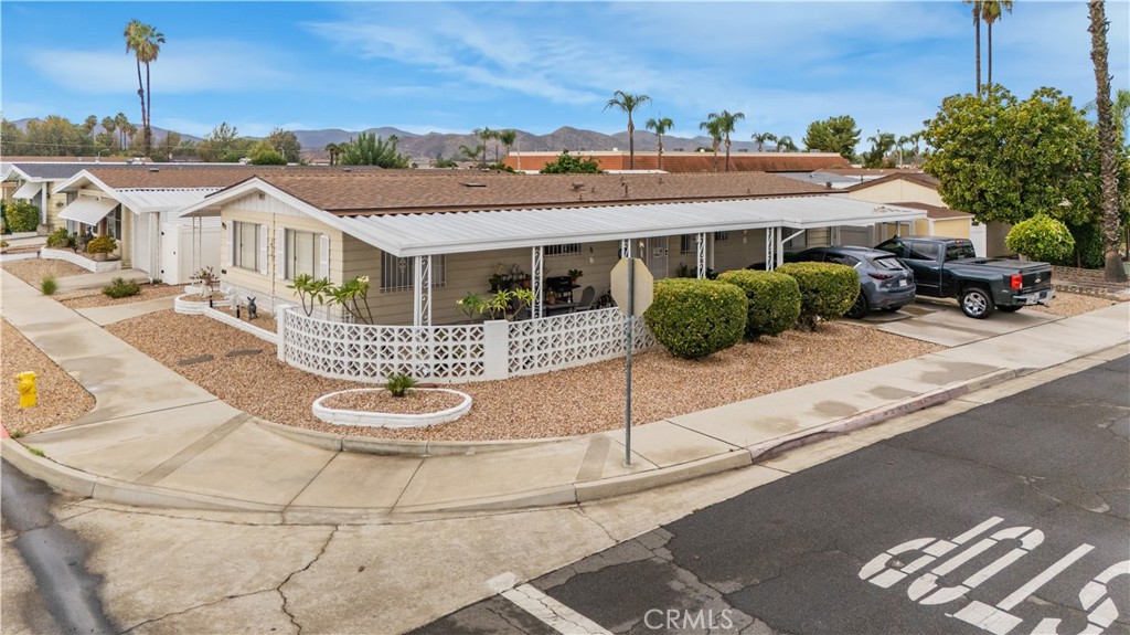 925 S Palm Property Photo 32
