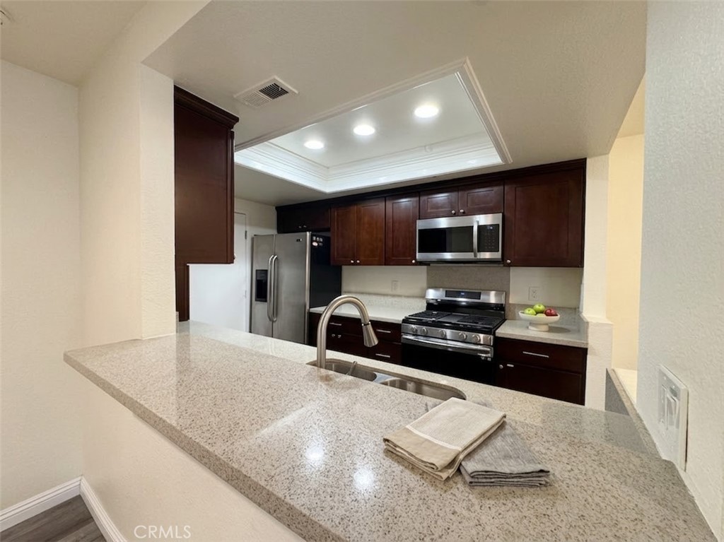 440 Anderwood Court 20 Property Photo 8