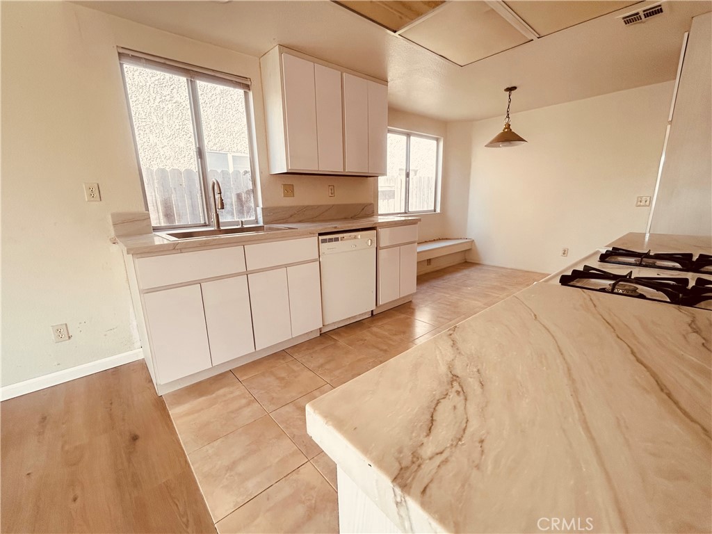 11135 Woodview Property Photo 4