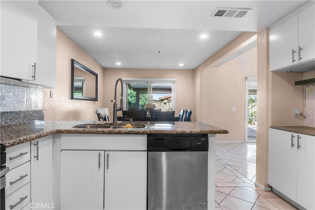 6567 Sonoma Avenue Property Photo 8
