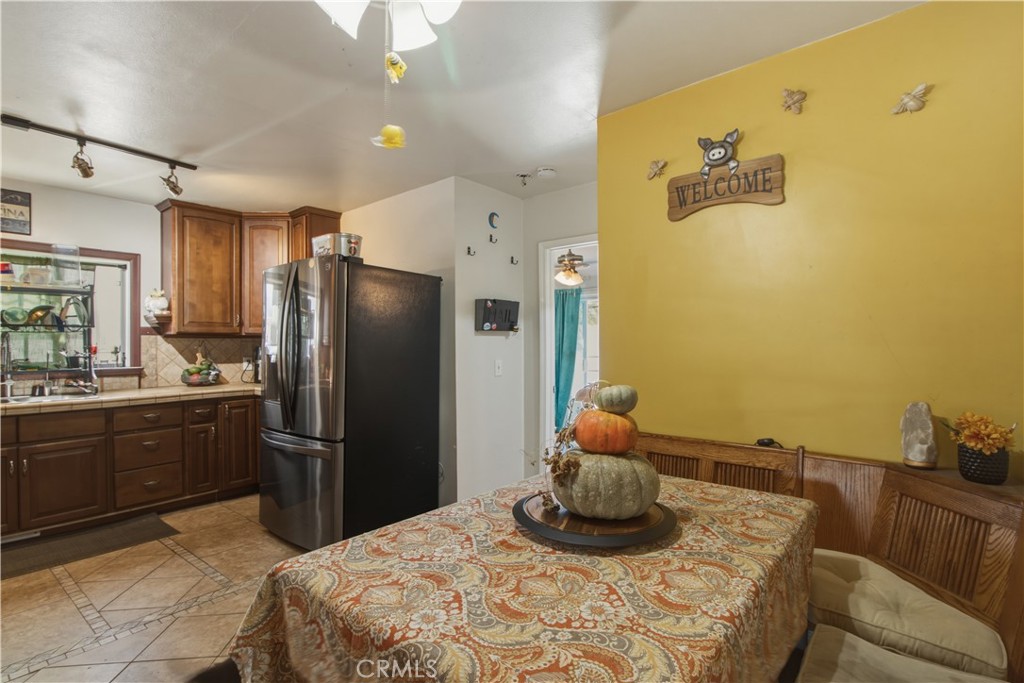 337 N Occidental Property Photo 6