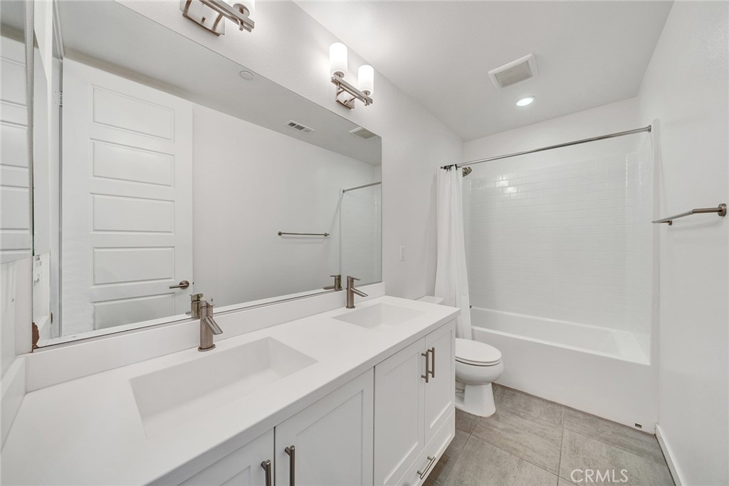 182 Finch Property Photo 23